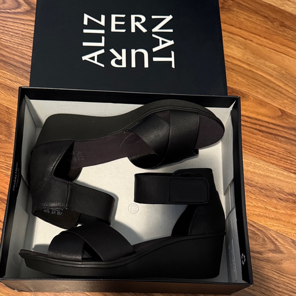 Naturalizer Black Wedge Sandals for Women